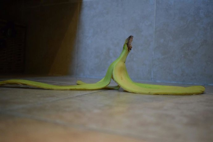 Cáscara de plátano con vinagre: por qué recomiendan esta mezcla y cómo usarla en las plantas