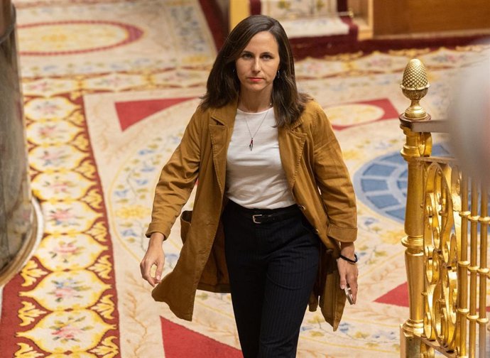 La secretaria de Podemos, Ione Belarra, durante una sesión plenaria en el Congreso de los Diputados, a 23 de septiembre de 2025, en Madrid (España).