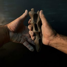 Esta iniciativa se enmarca en los nuevos ciclos 'Aula Abierta', con los que la Fundación Unicaja ofrecerá en sus centros culturales, con un nuevo enfoque y sentido de actuación más global, pedagógico y actualizado, diveros talleres y actividades temáticas