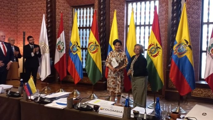 Colombia entrega la presidencia 'pro tempore' de la Comunidad Andina a Ecuador.