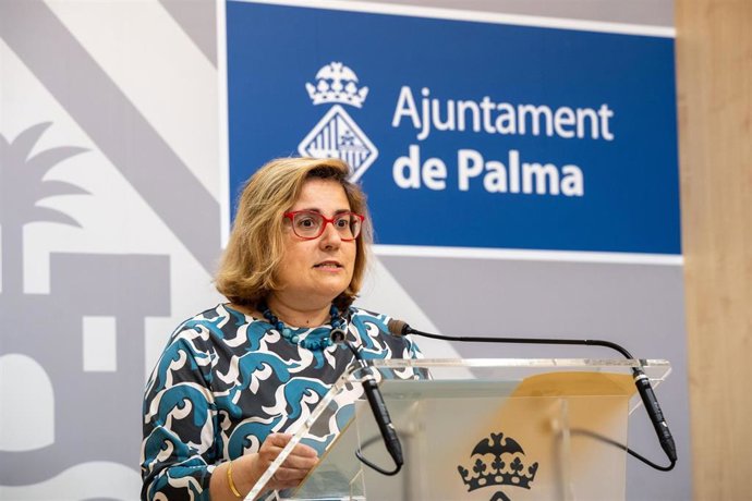 La portavoz del Ayuntamiento de Palma, Mercedes Celeste, en la rueda de prensa posterior a la Junta de Gobierno de este miércoles.