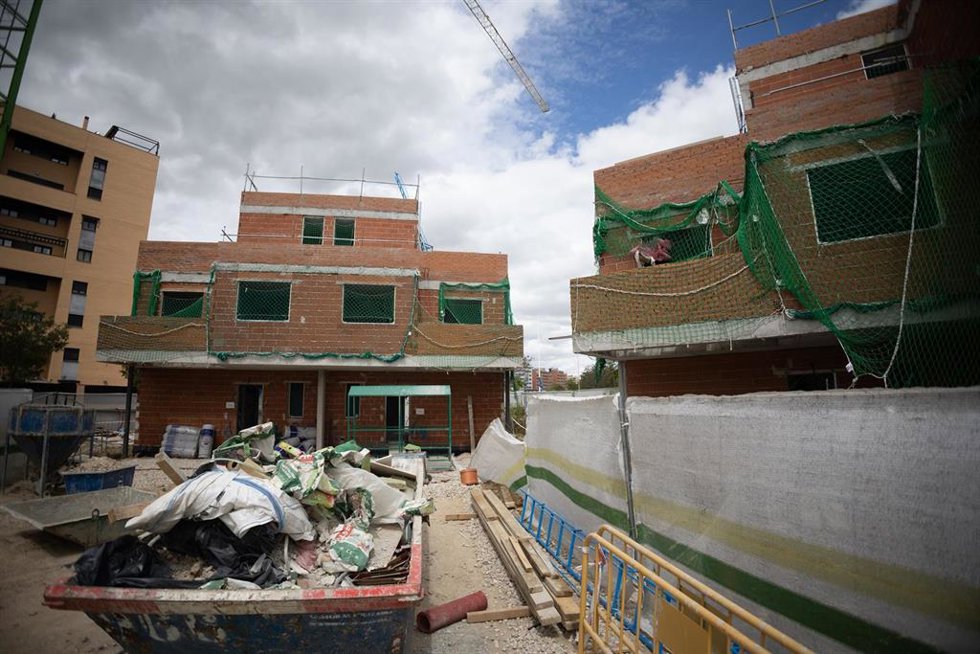 Archivo - Imagen de archivo de la construcción de una vivienda.