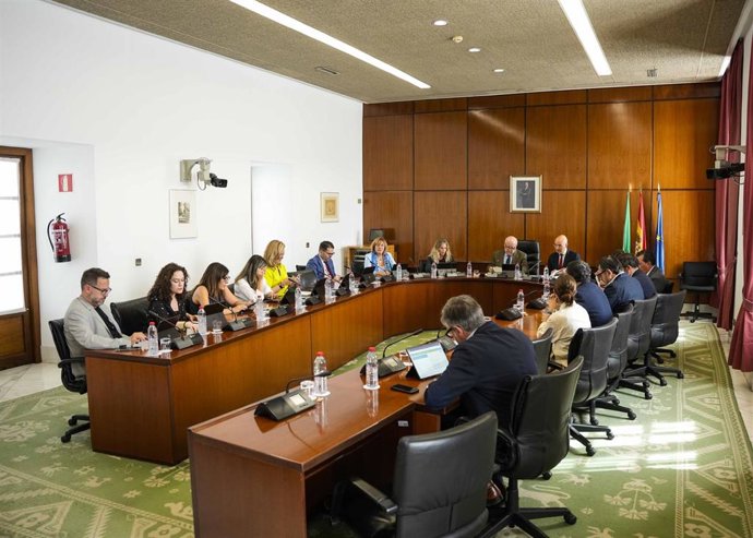 Imagen de este miércoles de la Junta de Portavoces reunida sobre el orden del día del Pleno del Parlamento, que se celebrará los días 8 y 9 de octubre.