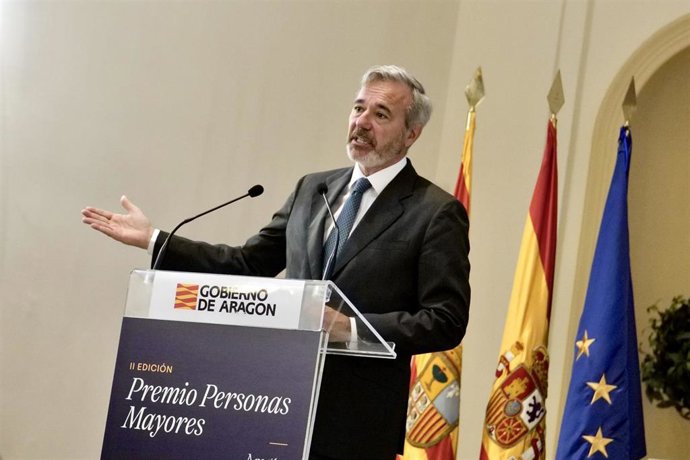 El presidente del Gobierno de Aragón, Jorge Azcón, interviene en los Premios Personas Mayores de la Comunidad Autónoma de Aragón 2025.