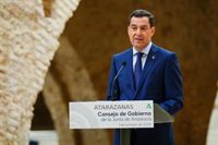 Moreno descarta cesar a la consejera de Salud y le pide "afanarse en localizar errores" en cribados de cáncer de mama