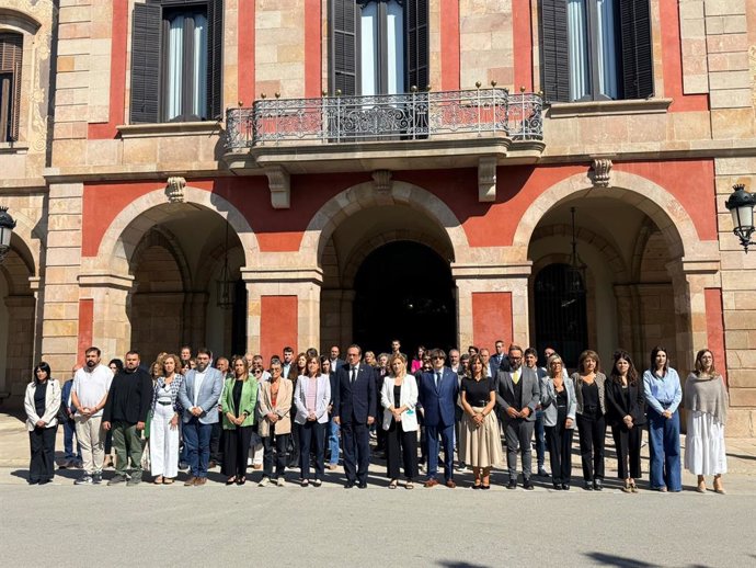 El minut de silenci al Parlament 