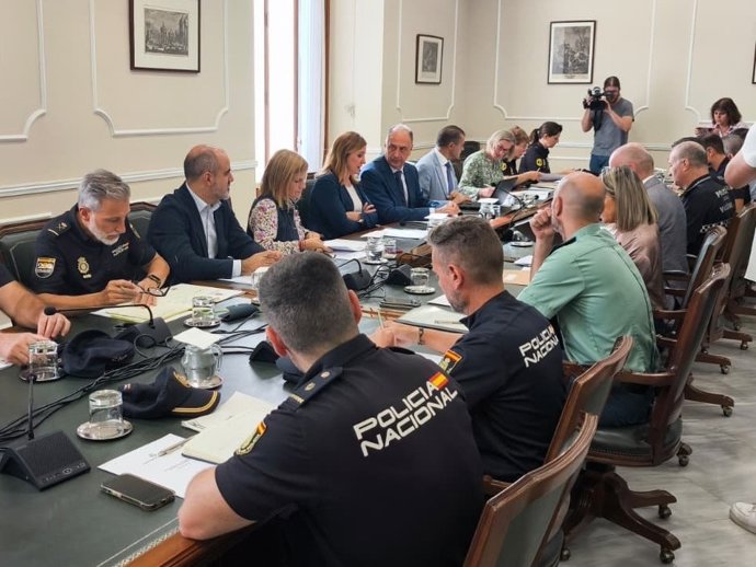 Junta local de seguridad con motivo del Nou d'Octubre