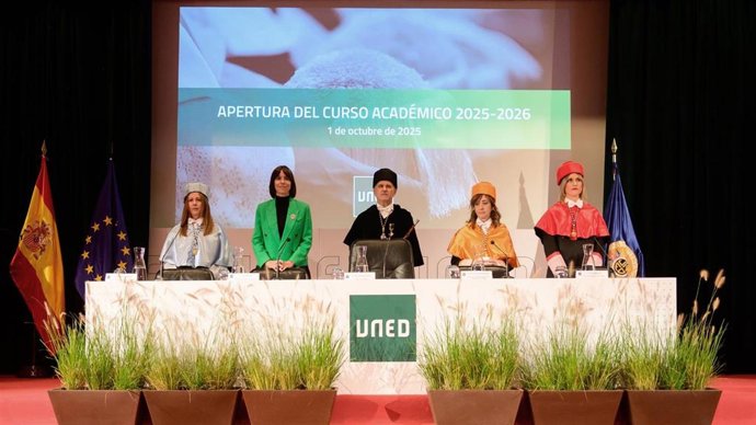 La ministra de Ciencia, Innovación y Universidades, Diana Morant, ha anunciado este miércoles un Plan Plurianual para aumentar en 90 millones de euros las transferencias del Gobierno a la Universidad Nacional de Educación a Distancia (UNED) hasta 2029.