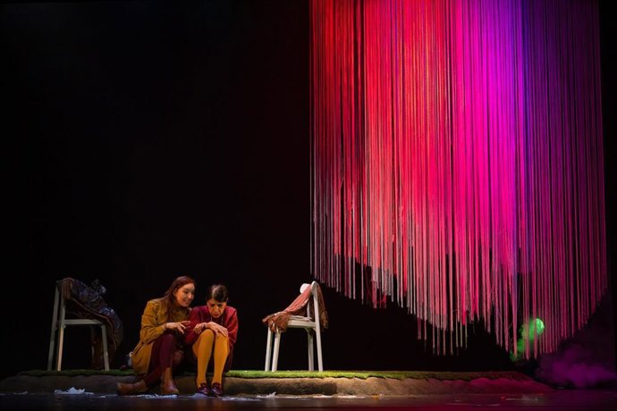 Archivo - Representación de la obra 'Aquellas migas de pan'.