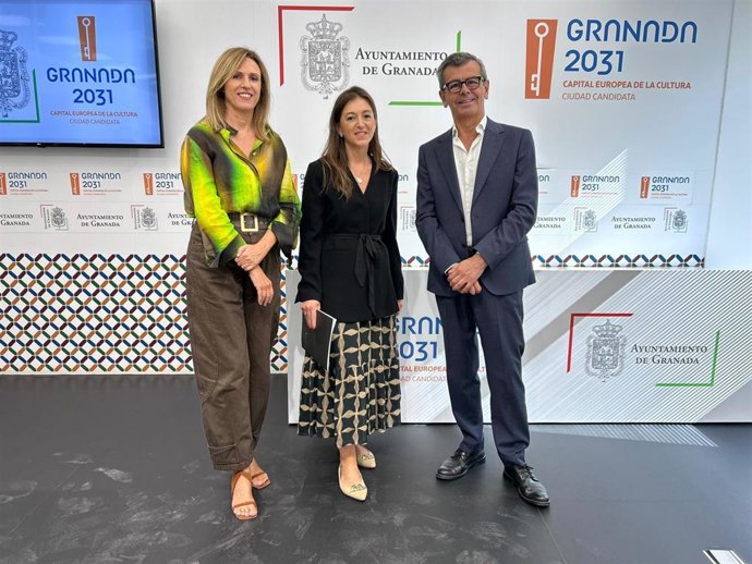 Presentación de la llegada de la Carroza del Teatro Real a Granada