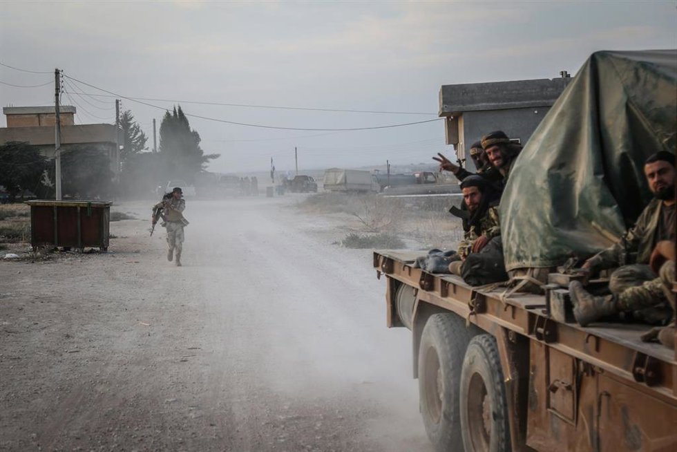 Archivo - Imagen de archivo de soldados turcos en combate contra las FDS en el norte de Siria
