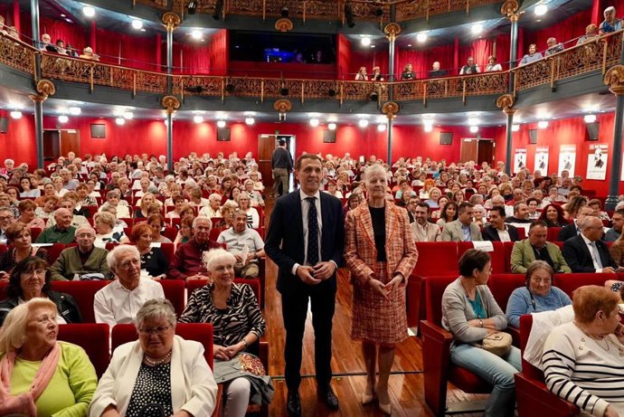 Celebración del acto institucional de la Diputación de Valladolid con motivo del Día de los Mayores.