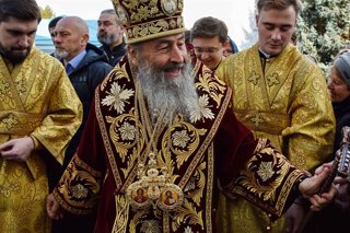 Archivo - October 10, 2021, Svyatogorsk, Donetsk, Ukraine: Metropolitan Onufriy and clergy are seen during the celebration in Svyatogorskaya Lavra, 30 years of Donetsk eparchy of the Ukrainian Orthodox Church (Moscow Patriarchate)..Metropolitan Onufriy (O