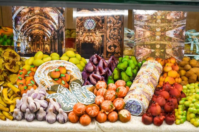 David Esteve Pastisseria de València, premio a Mejor Mocaorà y Escaparate en Concurso Sant Donís del Gremio de Confiteros