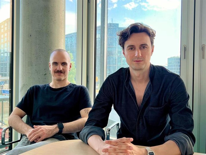 Prokopis Gryllos y Edgar Álvarez, cofundadores de Emblematic.