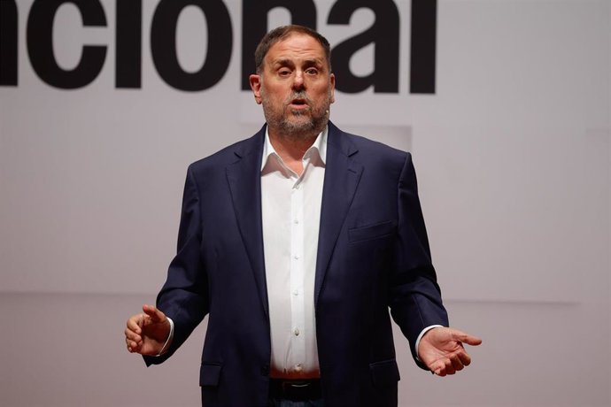 El presidente de ERC, Oriol Junqueras, interviene durante la conferencia 'Una nueva ambición nacional', en el Auditori Nacional, a 30 de septiembre de 2025, en Barcelona, Catalunya (España)