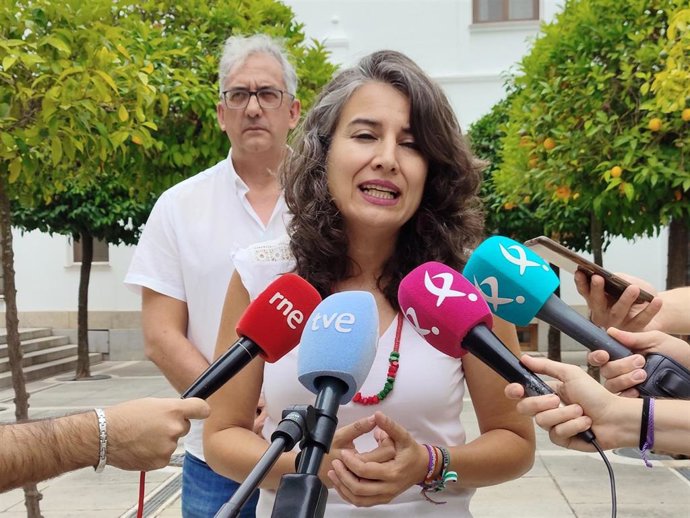 Archivo - La portavoz de Unidas por Extremadura, Irene de Miguel, en una imagen de archivo.