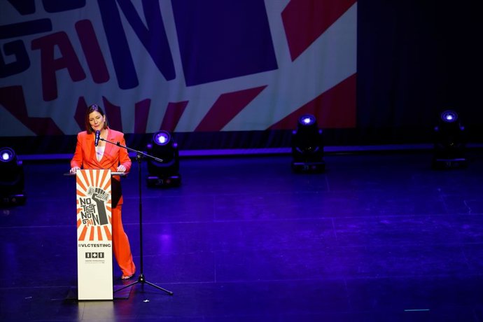 A diretora administrativa do ITI e presidente da FEDIT, Laura Olcina, na abertura do VLCTESTING 2025