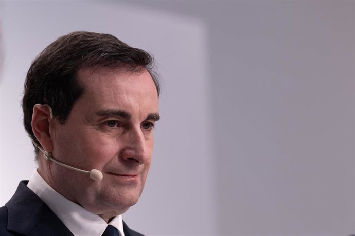 Archivo - El presidente y consejero delegado de Mango, Toni Ruiz, durante la presentación de resultados 2024, en la sede de Mango, a 10 de marzo de 2025, en Palau-solità i Plegamans, Barcelona, Catalunya (España)