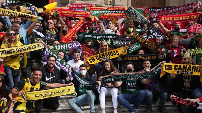 Aficionados en un partido de Liga Endesa.