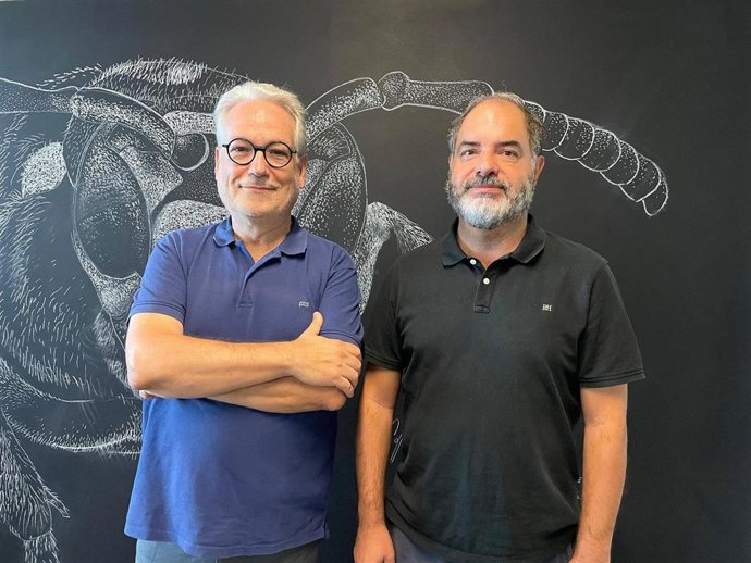 Los investigadores Peretó y Carbonell