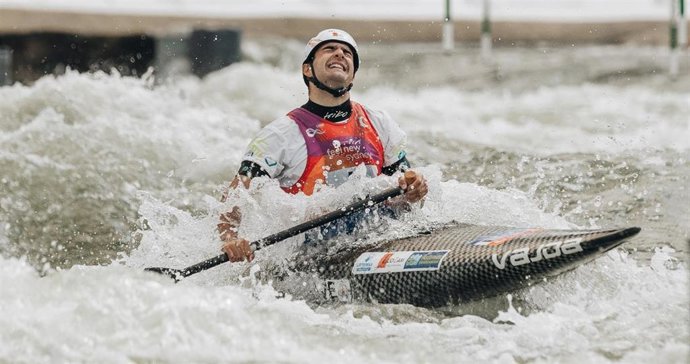 El palista español Miquel Trave durante los Mundiales de Slalom de 2025