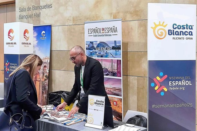 Participación del Patronato Costa Blanca en la Semana del Español en Logroño