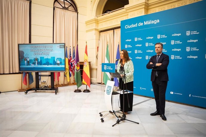 La concejala delegada de Participación Ciudadana, Migración y Cooperación al Desarrollo, Mar Torres; y el concejal delegado de Economía, Hacienda y Fondos de la UE, Carlos Conde, han dado a conocer la lista definitiva de actuaciones.