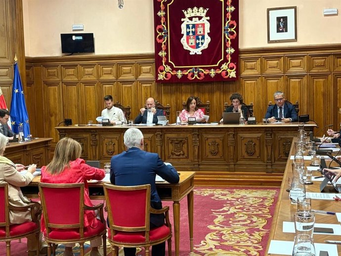 Pleno extraordinario del 2 de octubre en el Ayuntamiento de Palencia.