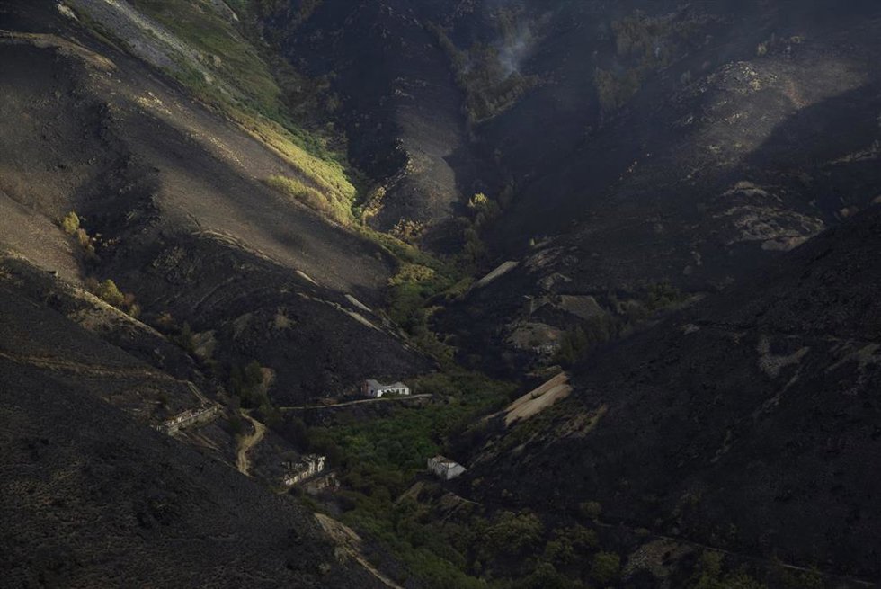 Varios barracones de la "Ciudad de los Alemanes", alrededor de minas de wolframio explotadas a lo largo del siglo XX, en las faldas de la sierra de Pena Trevinca, a 10 de septiembre de 2025, en Ourense, Galicia (España). En la provincia de Ourense se ha