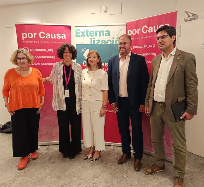 Inauguración del VIII Congreso Internacional de Periodismo de Migraciones en el Teatro María Luisa