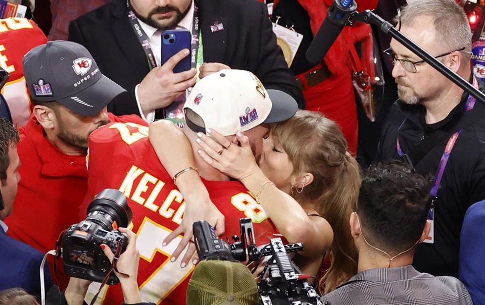 Archivo - Taylor Swift junto Travis Kelce tras la Super Bowl de 2024