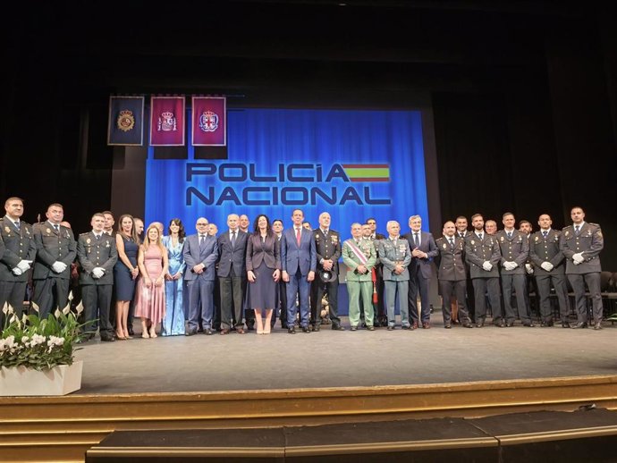 Celebración del Día de la Policía Nacional en Almería.