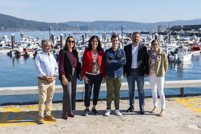 Paula Prado visita Fisterra.