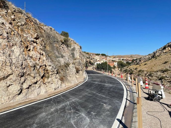 Acceso a Almonacid de la Cuba arreglado.