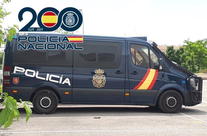 Archivo - Imagen de un vehículo de la Policía Nacional.