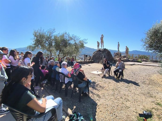 La Diputación de Cáceres acerca al alumnado a los espacios de Memoria Histórica y Democrática