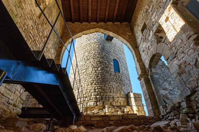 Archivo - Castillo de Boixadors, en Sant Pere Sallavinera (Barcelona).