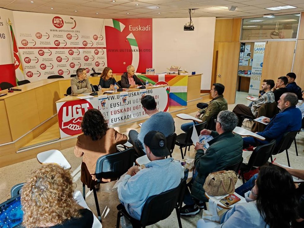 Jornada Internacional del Orgullo a la Acción "Ni silencio ni odio. Trabajo decente LGTBI y respuesta sindical global" en la sede de UGT en Bilbao
