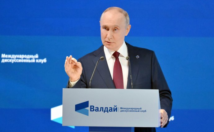 El presidente de Rusia, Vladimir Putin, durante el evento "El mundo policéntrico: Instrucciones de uso", parte del 22º encuentro anual del Club de Debate de Valdai 