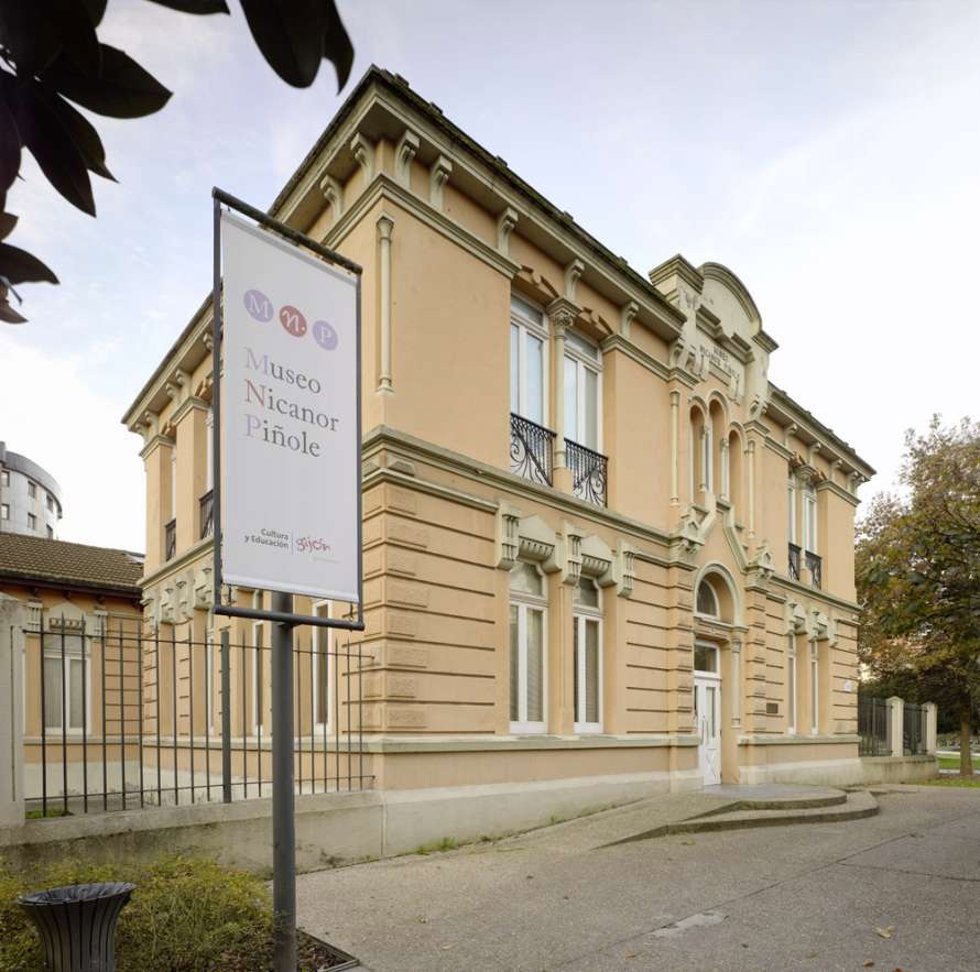 Museo Nicanor Piñole.