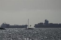 Los 470 activistas de la flotilla pasan un "proceso de inspección" en el puerto de Asdod, en Israel