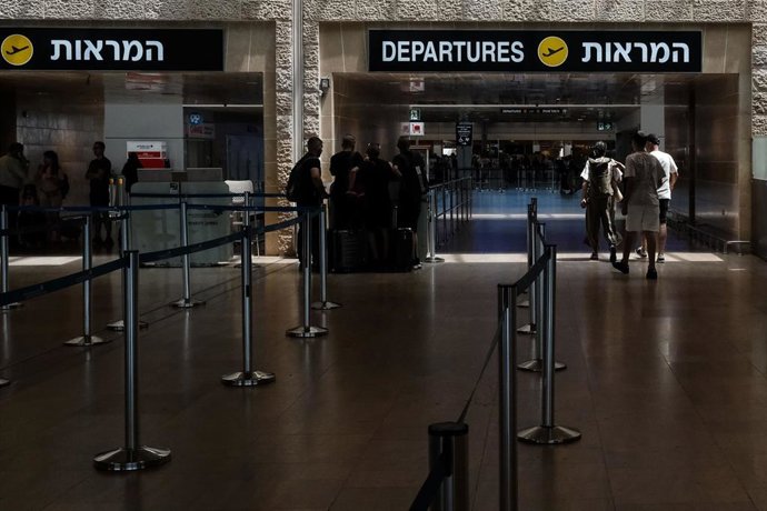 Archivo - Terminal de salidas del Aeropuerto de Ben Gurión, en Israel (archivo)