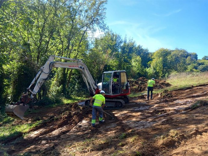 El Principado inicia las obras de saneamiento y depuración de Lleiguarda, en Belmonte de Miranda, con una inversión de 863.000 euros