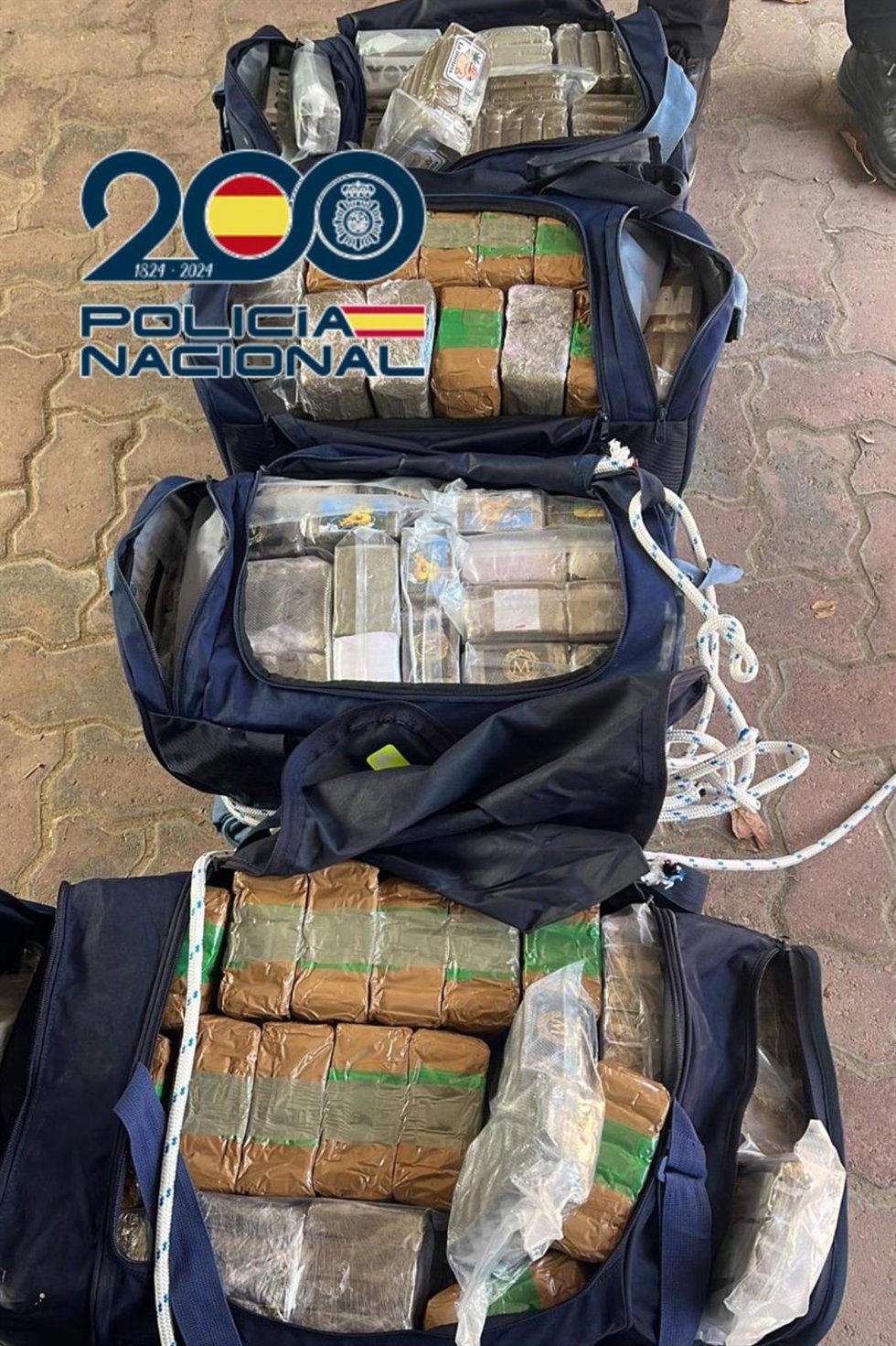 Hachís hallado en bolsas de deporte en La Línea de la Concepción (Cádiz)