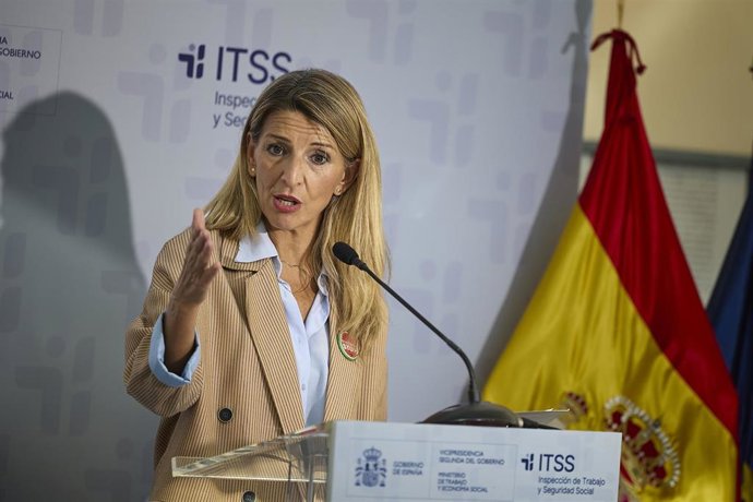 La vicepresidenta segunda y ministra de Trabajo y Economía Social, Yolanda Díaz, presenta el Plan Estratégico 2025-2027, en la Escuela de la Inspección de Trabajo y Seguridad Social, a 2 de octubre de 2025, en Madrid (España).