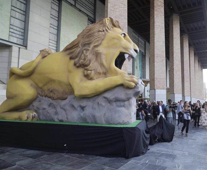 El tobogán León Garganchón, nuevo icono de las fiestas del Pilar 2025 para el público infantil