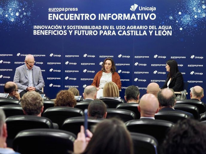 Encuentro Informativo Organizado Por Europapress En El Patio Hereriano De Valladolid. Innovación Y Sostenibilidad En El Uso Agrario Del Agua. Beneficios Y Futuro Para Castilla Y León,