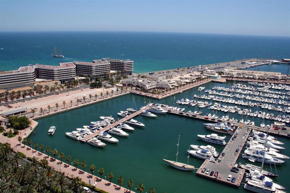 Archivo - Imagen de archivo del Puerto de Alicante
