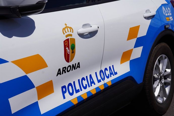 Sucesos.- Detenidos dos menores tras un presunto robo con fuerza cometido en una zona residencial de Arona (Tenerife)